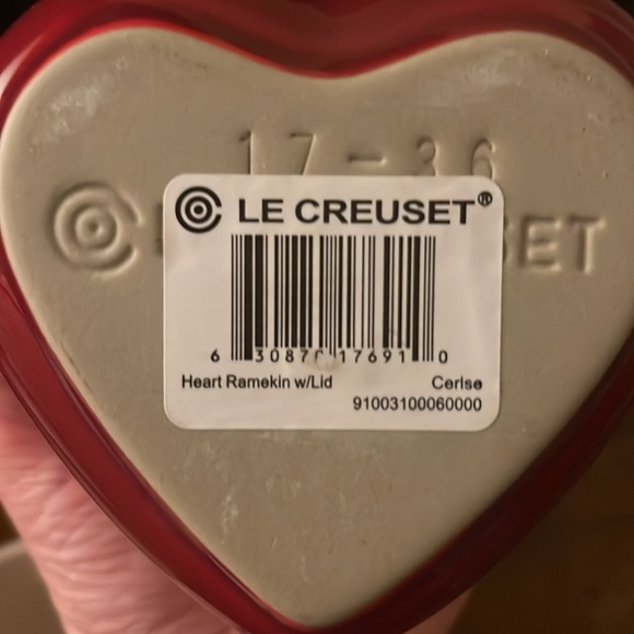 Le Creuset Heart Ramekin with Lid - Set of 2 - Picture 7 of 11